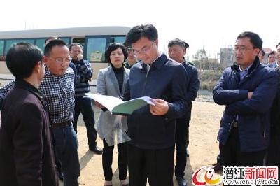 黄剑雄检查我市企业安全生产和校园安全工作