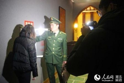 潜江重拳整治公共娱乐场所消防安全 查封5家拘留1人 