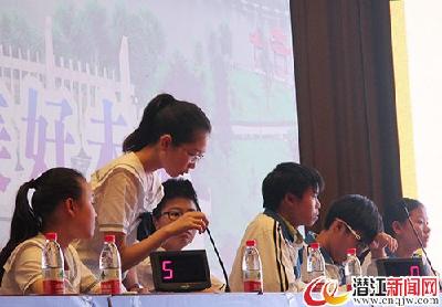潜江市科普知识竞赛中学组总决赛完美收官 