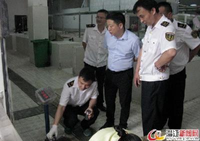 市质监局开展电能表计量“你点我查”监督活动 