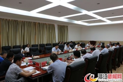 黄剑雄在杨市－总口片区工业经济发展推进会上要求：抢抓机遇 争当全市新一轮大发展排头兵 