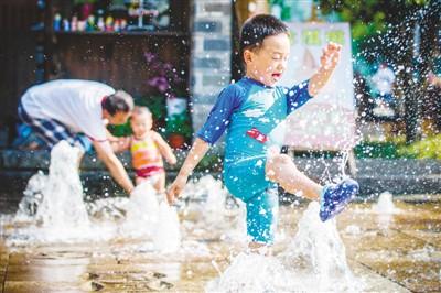 7月全国平均气温创1961年以来最高 今夏为啥这么热