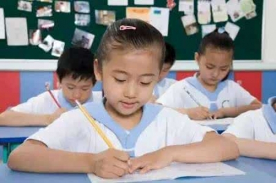 我市在首届中国小学生阅读大赛夺得两金一银