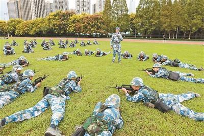 军校新学员入学满月：身体素质较差是大多人短板