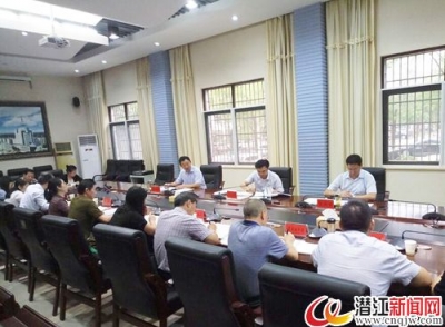 黄剑雄主持召开市委统一战线工作领导小组会议要求 画好同心圆 弹好共进曲 搭好沟通桥  