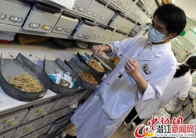 盘点医药业一年新政：中医法实施 临床药加快审批