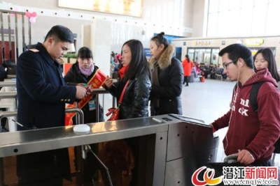 元旦假期潜江火车站增开10趟列车