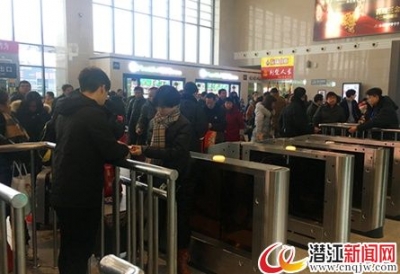 潜江火车站全力备战2018年春运 