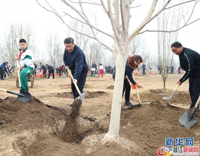 习近平：像对待生命一样对待生态环境 