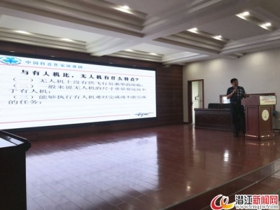 “大手拉小手—科普报告荆楚行”走进潜江