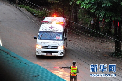 第一批泰国少年足球队员获救　身体状况良好