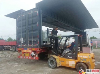 潜江查获一辆非法从事危化品运输车辆