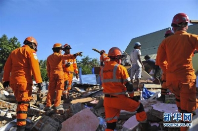 印尼地震已致105人死亡236人受伤 灾区见闻