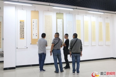潜江举办展览纪念“五一口号”发布70周年