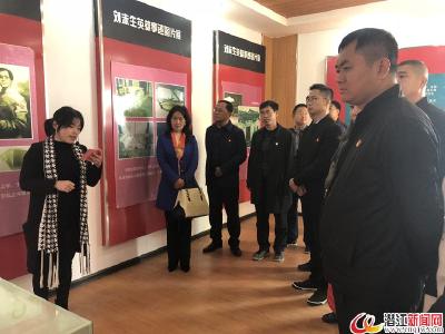 全市科级干部培训班学员开展革命传统教育活动