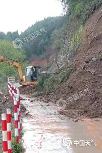 广东福建局地暴雨 北方气温持续回升