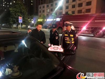 毒驾兼无证 潜江交警抓正着