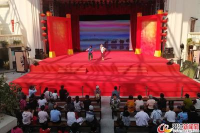 经典花鼓戏《拦花轿》在沪展演