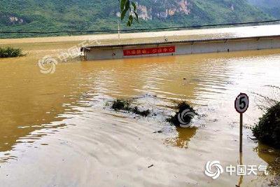 南方暴雨还将持续一周 华北黄淮高温依旧