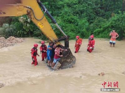 应急管理部：南方8省份持续强降雨已致88人死亡