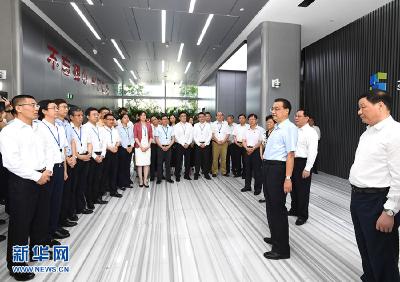 李克强：以更大力度改革开放促发展惠民生