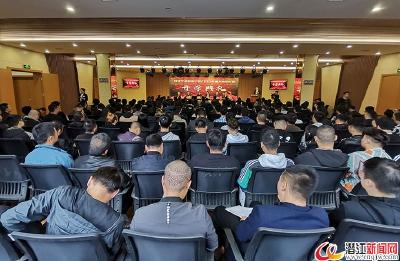 江汉职院扩招 近200名退役军人实现大学梦