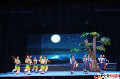 精彩好剧轮番上演 花鼓戏迷过足瘾