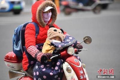 冷空气接踵而来 中东部新一轮降温天气开启