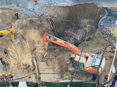 西宁道路塌陷揭开