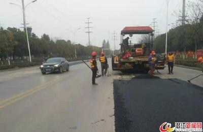  市政局：抓紧修路保出行