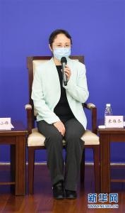 巾帼大爱守护生命花开——战“疫”巾帼奋斗者亮相国新办记者见面会