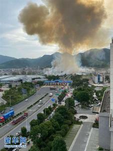 一场穿透黑夜的生命抢跑——沈海高速浙江温岭大溪段槽罐车爆炸事故救援现场记录