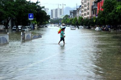 北方高温南方暴雨！这里有一份防护指南，请查收