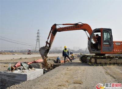 东荆新区：基础设施建设热潮涌