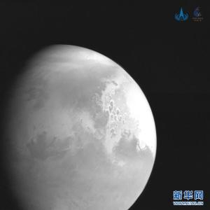 “天问一号”传回首幅火星图像 完成第四次轨道中途修正 