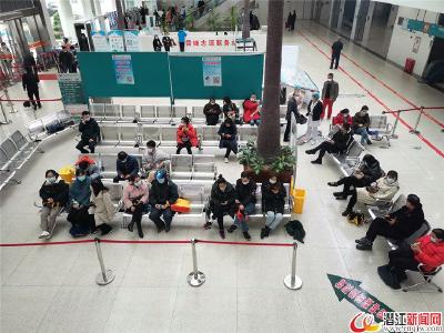 市中心医院新冠病毒疫苗接种点正式投入使用