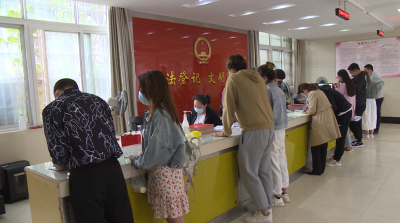 视频 | “5·20”市民政局迎来“扯证”高峰
