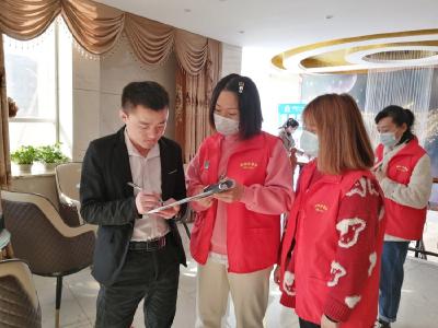 潜江好人｜葛露：社区小网格 编织大服务