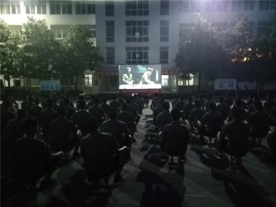 潜江95名新兵国防教育日集中接受爱国主义教育