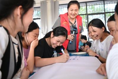 后湖管理区青春健康教育基地举办“青春期的困惑”主题同伴教育活动