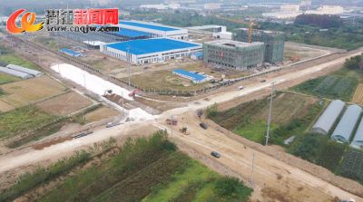 服务企业发展 杨市工业园区道路升级改造进行中