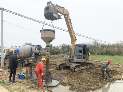 浩口实施电力迁改项目 为企业扩建“让道”