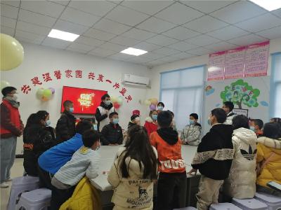 杨市街道鑫阳社区开展未成年人关爱陪护活动