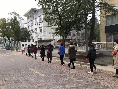 广华寺街道组建百支巡逻队 筑起防疫“安全网”