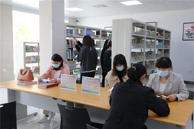 周矶管理区开展女职工阅读活动