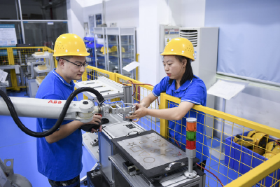 新华视点：新职业教育法即将实施，职校生前景如何？ 