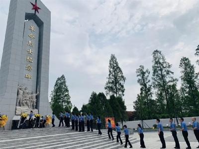 潜江检察干警在革命老街开展红色游学