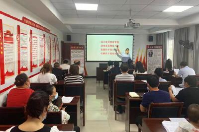 杨市街道：家庭教育进社区 倡导文明好家风