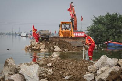 巩固恢复基础 力促平稳运行——8月份全国各地经济社会发展扫描 