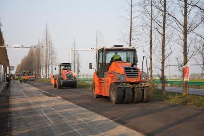 潜江公路部门首次运用泡沫沥青就地冷再生技术